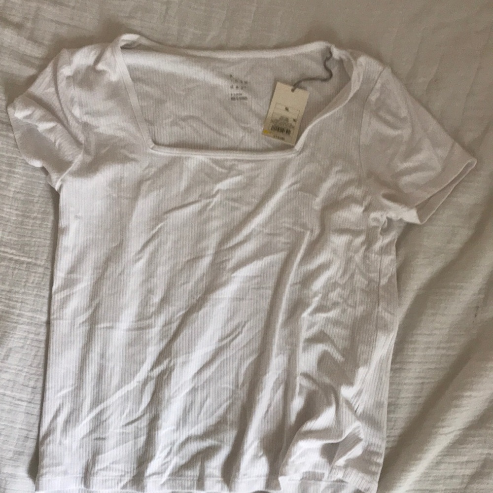 White t-shirt